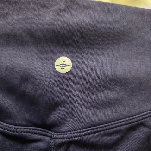 Halara Patitoff 2.0 Pet Hair Resistant High Waist Crossover blue bite shorts XL - Picture 8 of 10